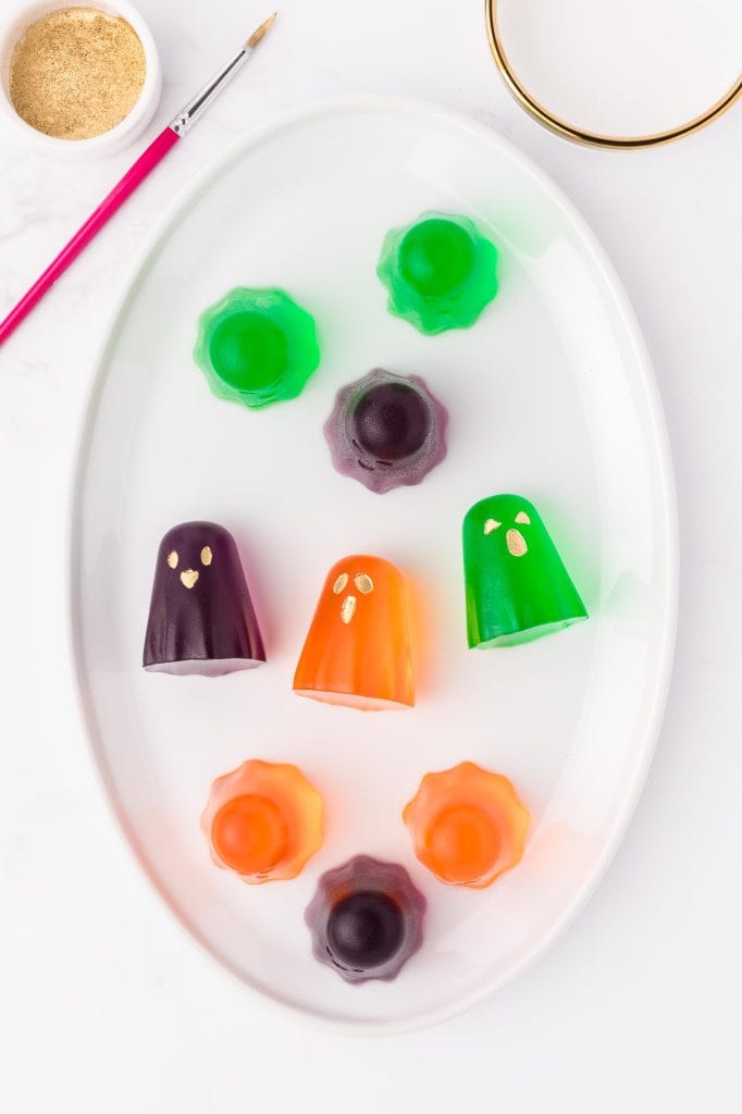 painting faces on ghost jello shots