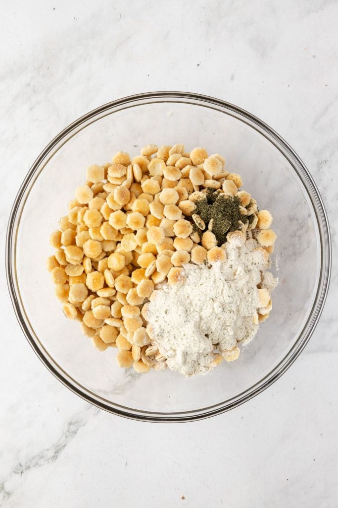 Oyster, crackers, butter, dill, ranch seasoning