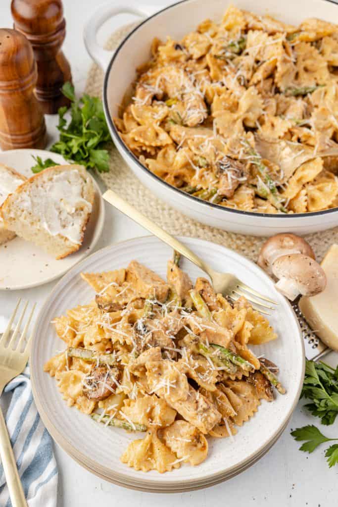 Jerk Alfredo pasta