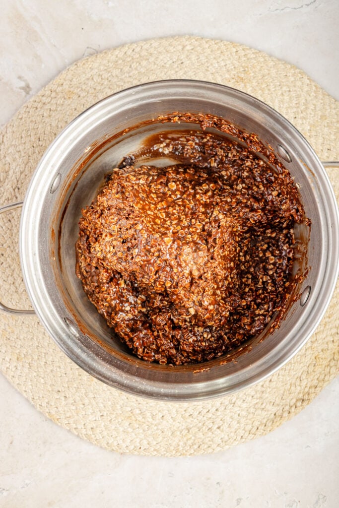 Finished chocolate no bake cookies in a pot